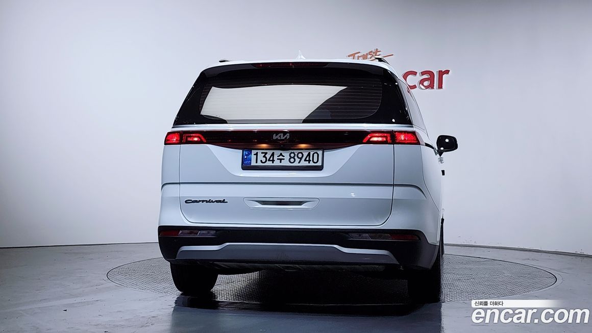 Kia Canival 2021