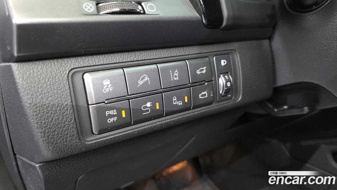 KG_Mobility_Ssangyong Rexton 2020