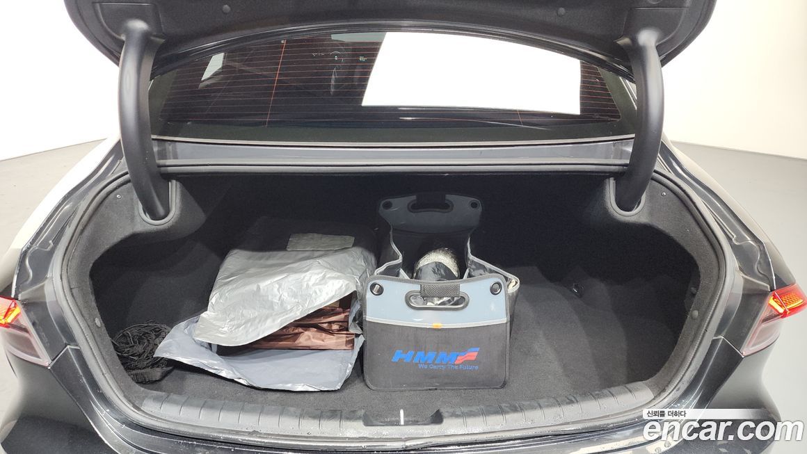 Hyundai Grandeur 2020