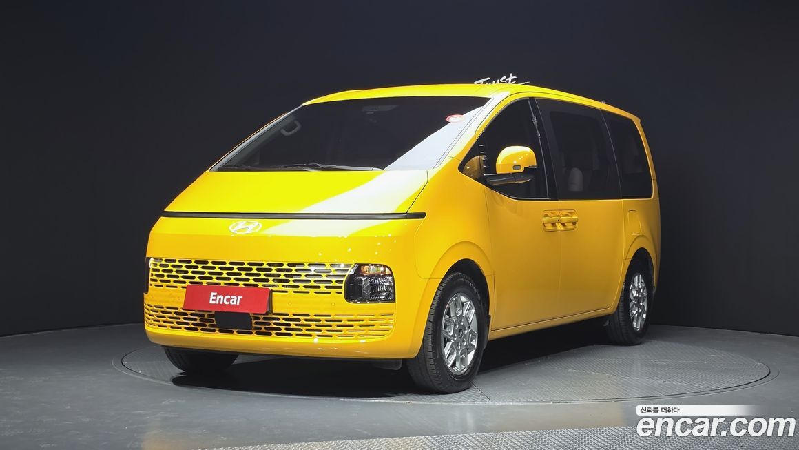 Hyundai Staria 2025