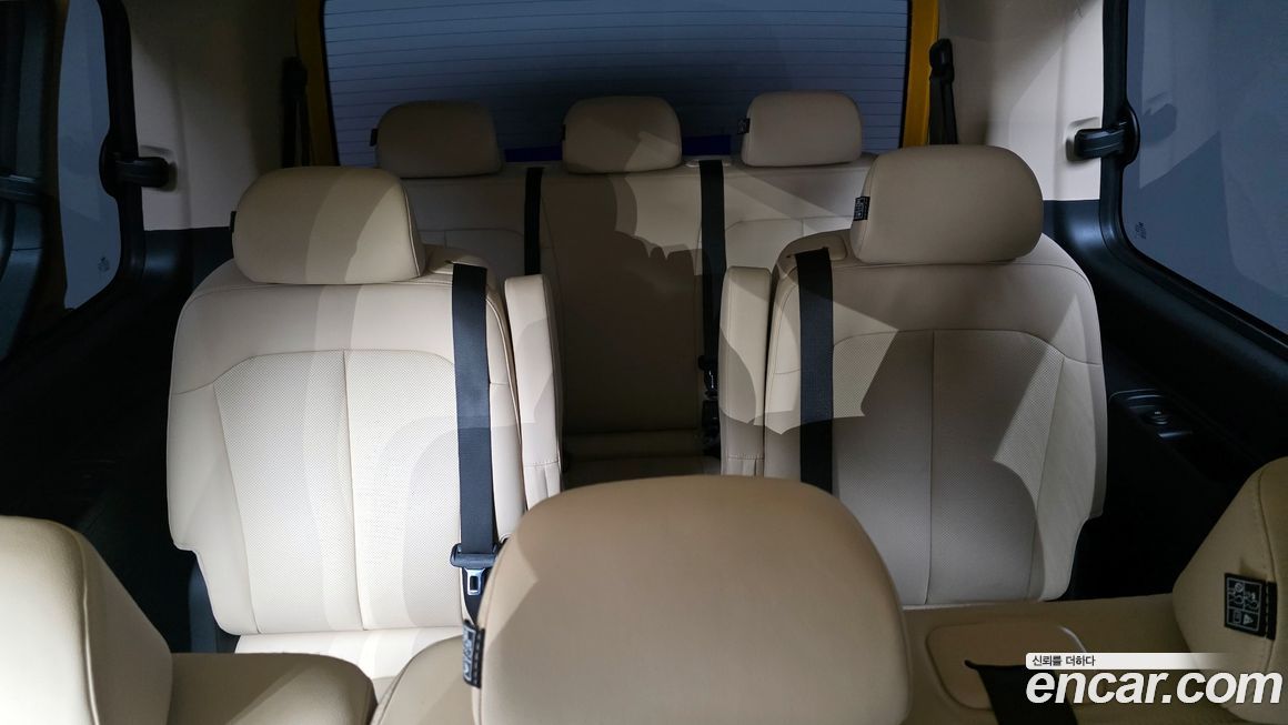 Hyundai Staria 2025
