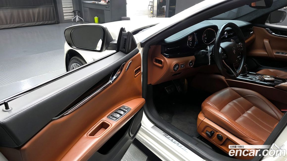 Maserati Quattroporte 2017