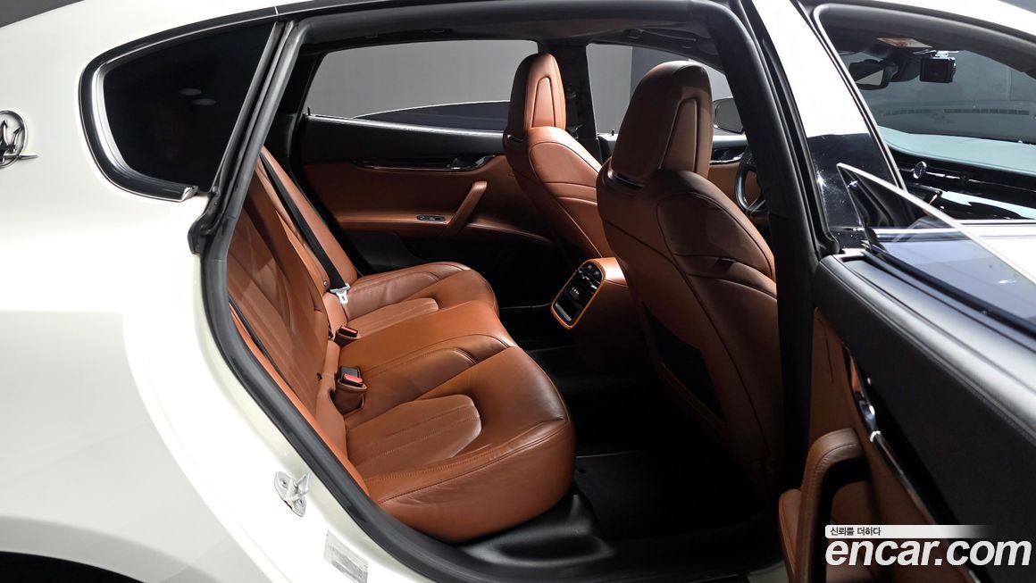 Maserati Quattroporte 2017