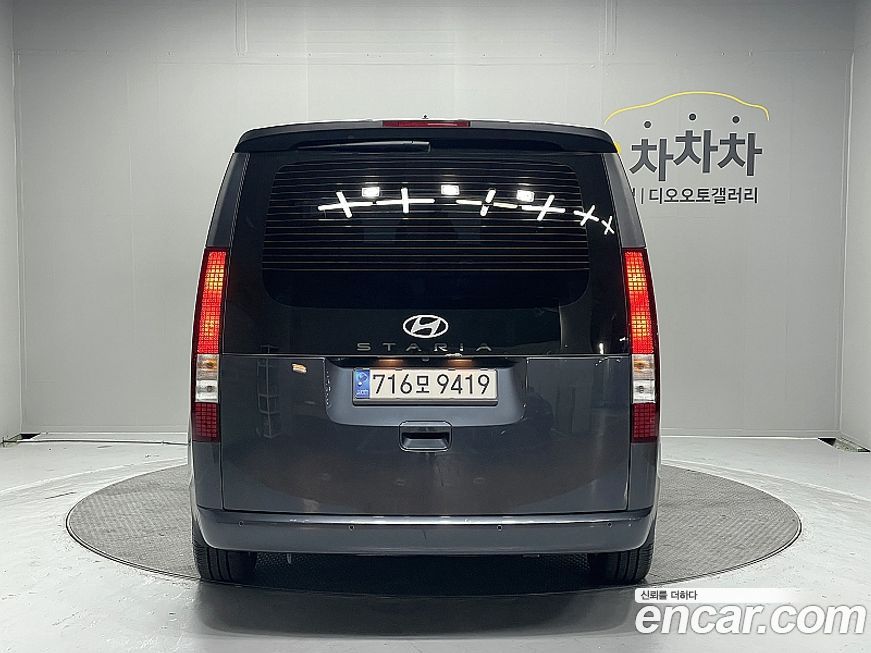 Hyundai Staria 2025