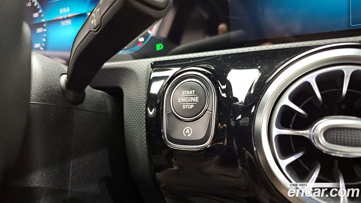 Mercedes-Benz A-Class 2021