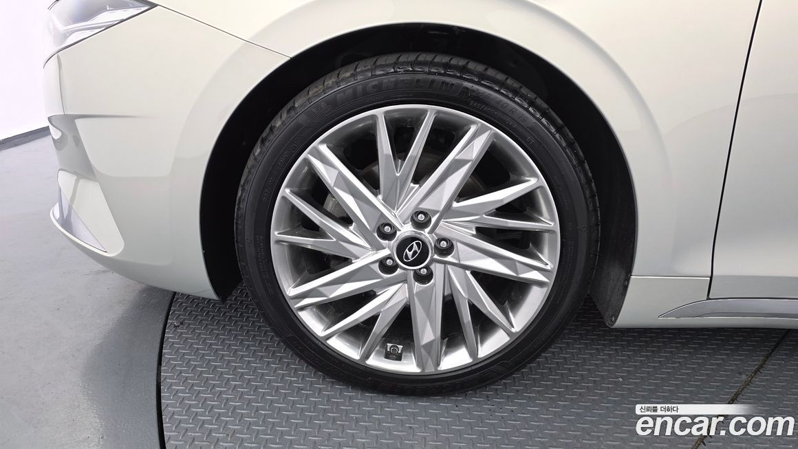 Hyundai Grandeur 2021