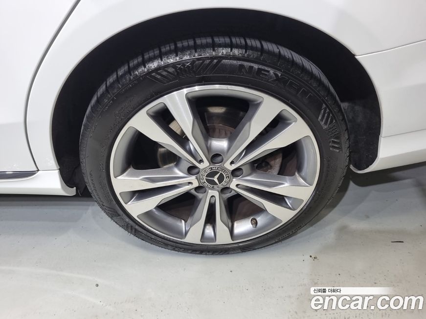 Mercedes-Benz C-Class 2020