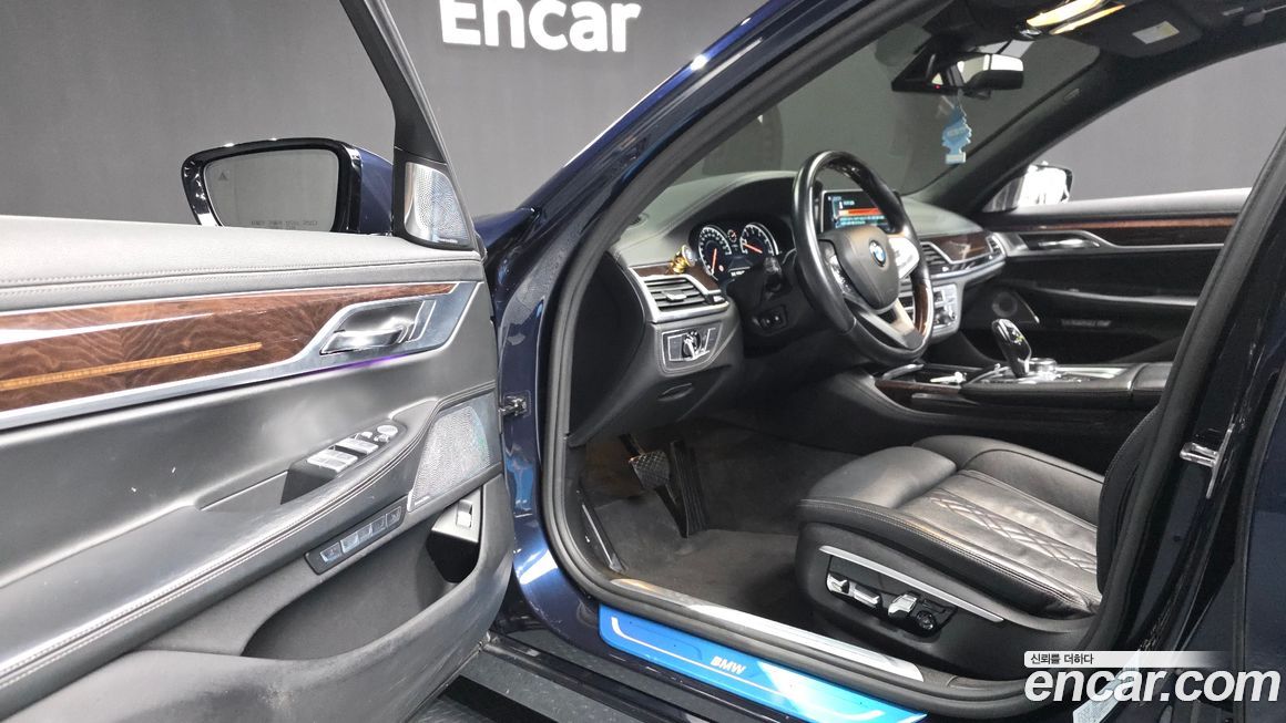 BMW 7-Series 2016
