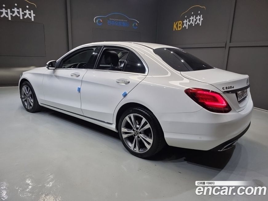 Mercedes-Benz C-Class 2020