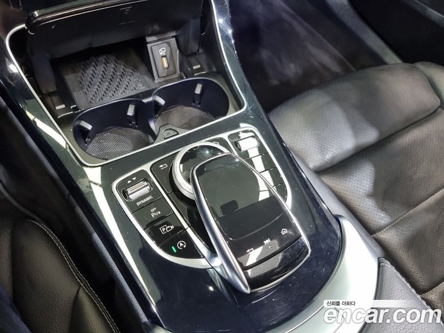 Mercedes-Benz C-Class 2020