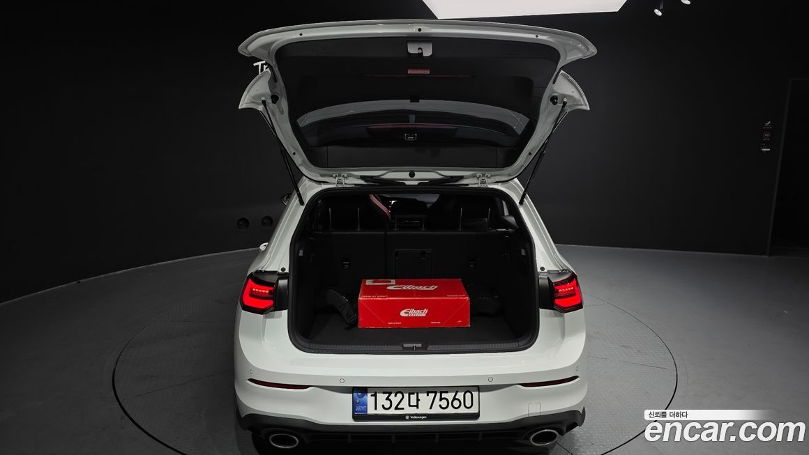 Volkswagen Golf 2024