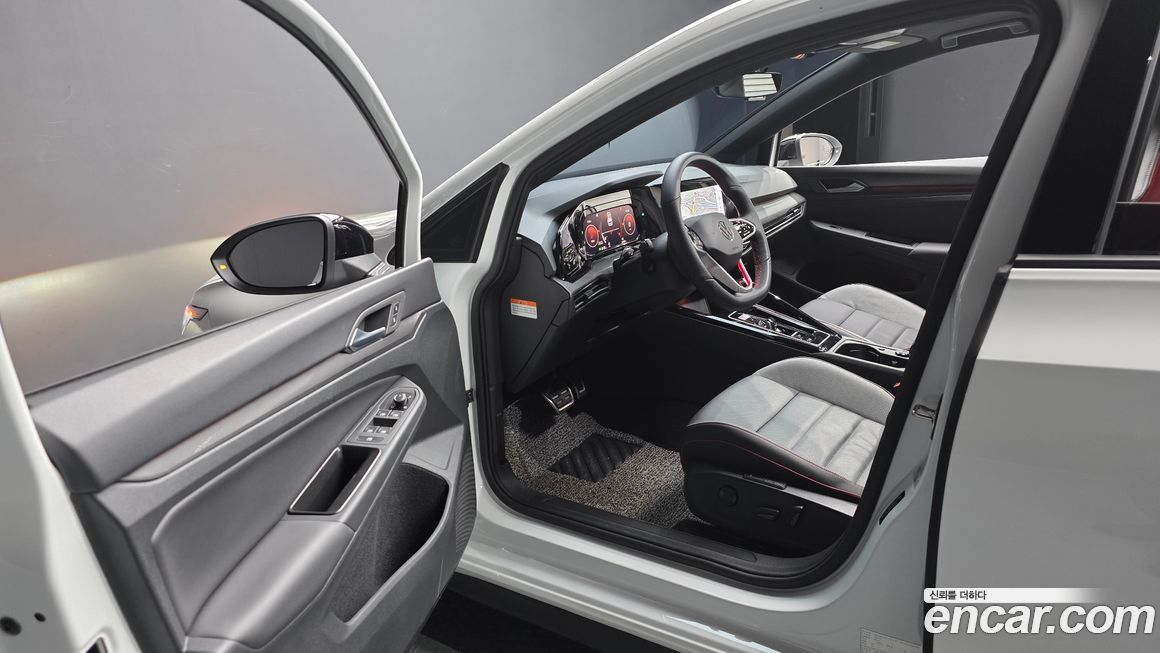 Volkswagen Golf 2024