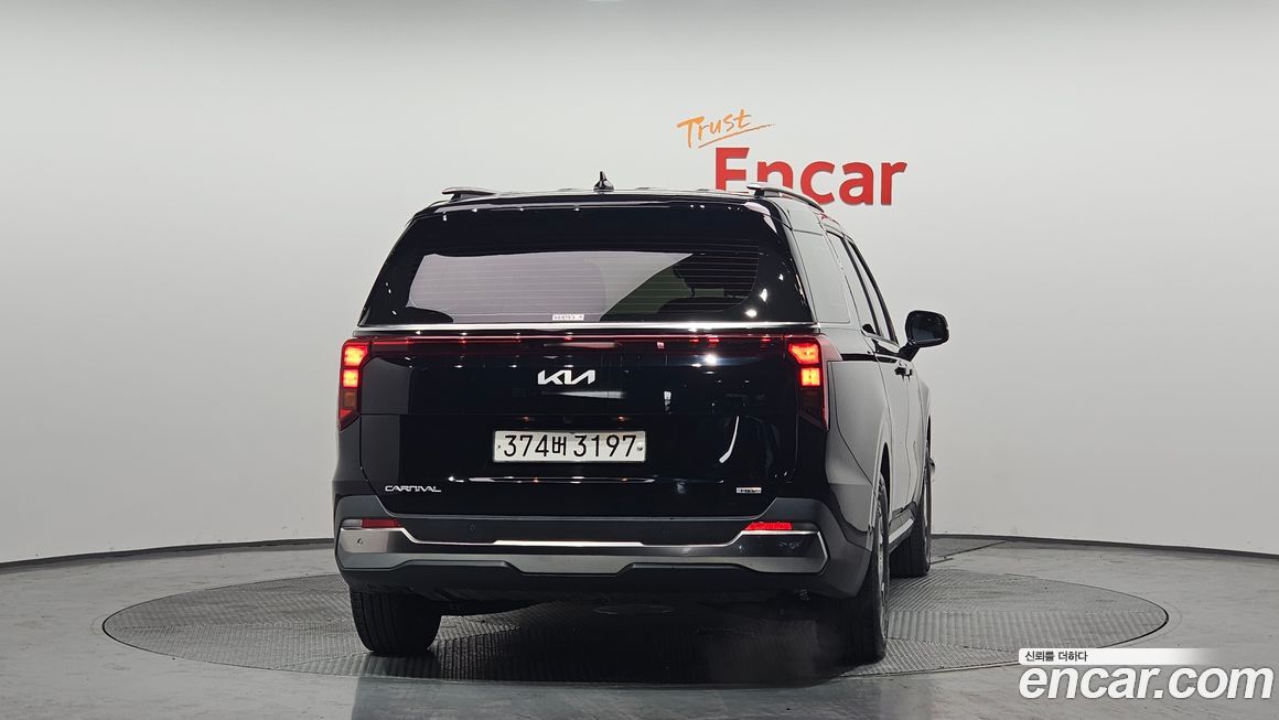 Kia Canival 2024