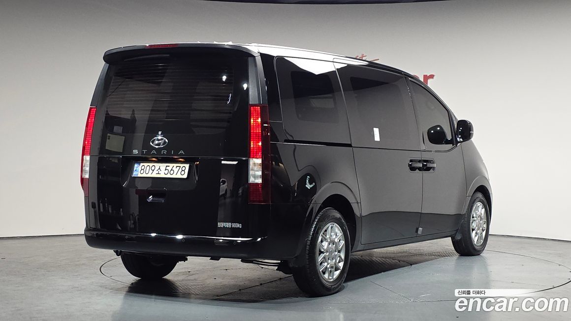 Hyundai Staria 2023