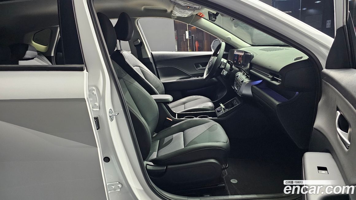 Hyundai Kona 2025