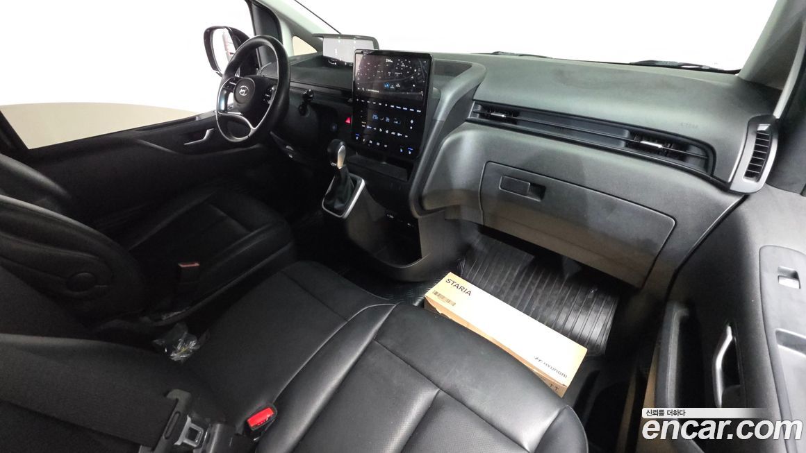 Hyundai Staria 2023