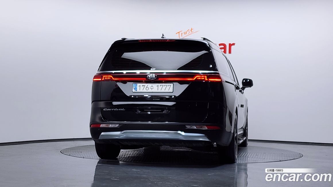 Kia Canival 2021