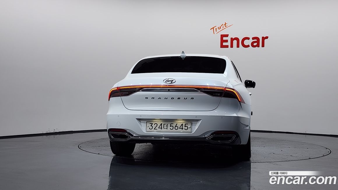 Hyundai Grandeur 2022