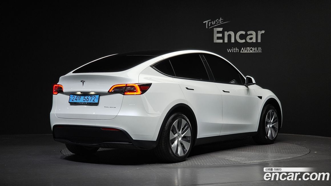 Tesla Model Y 2022
