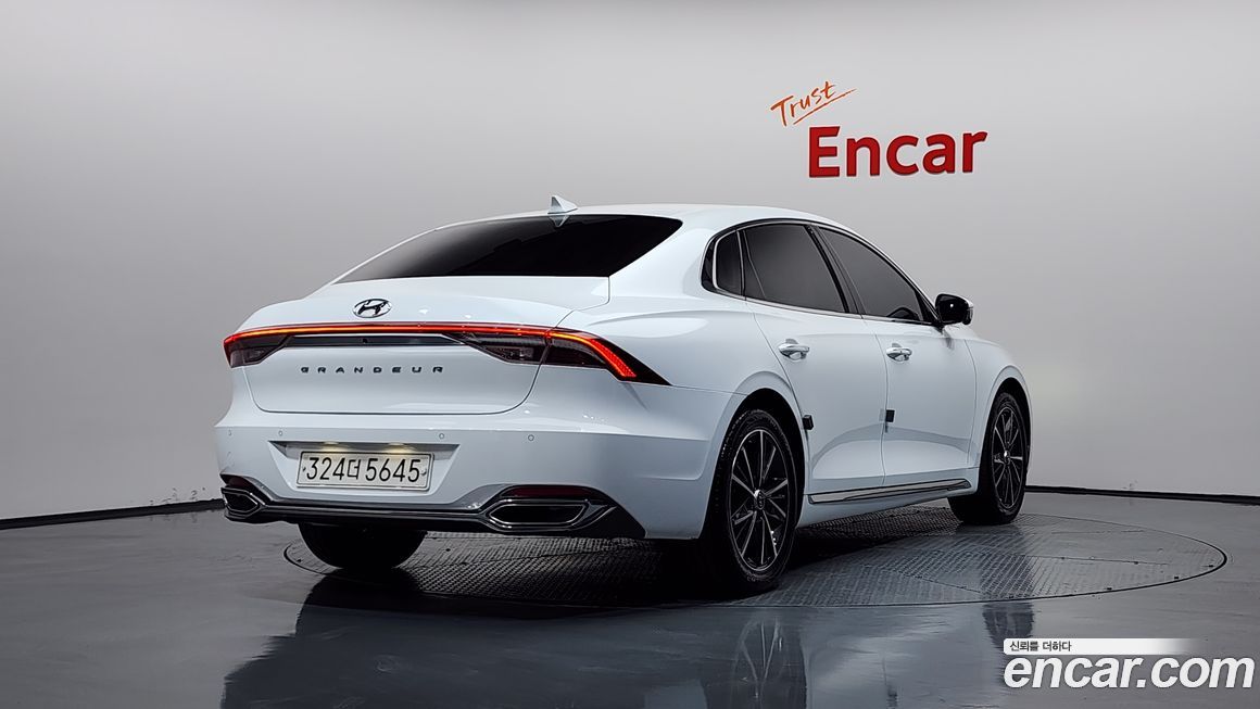 Hyundai Grandeur 2022