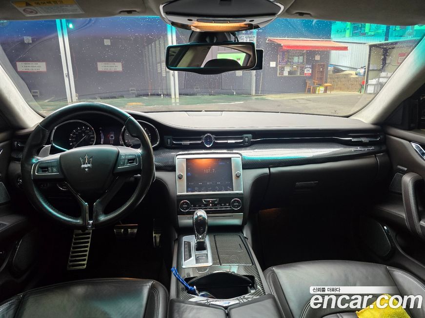 Maserati Quattroporte 2015