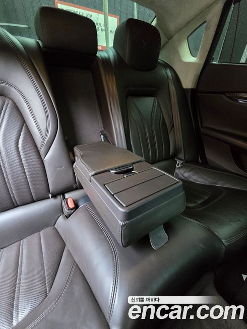 Maserati Quattroporte 2015