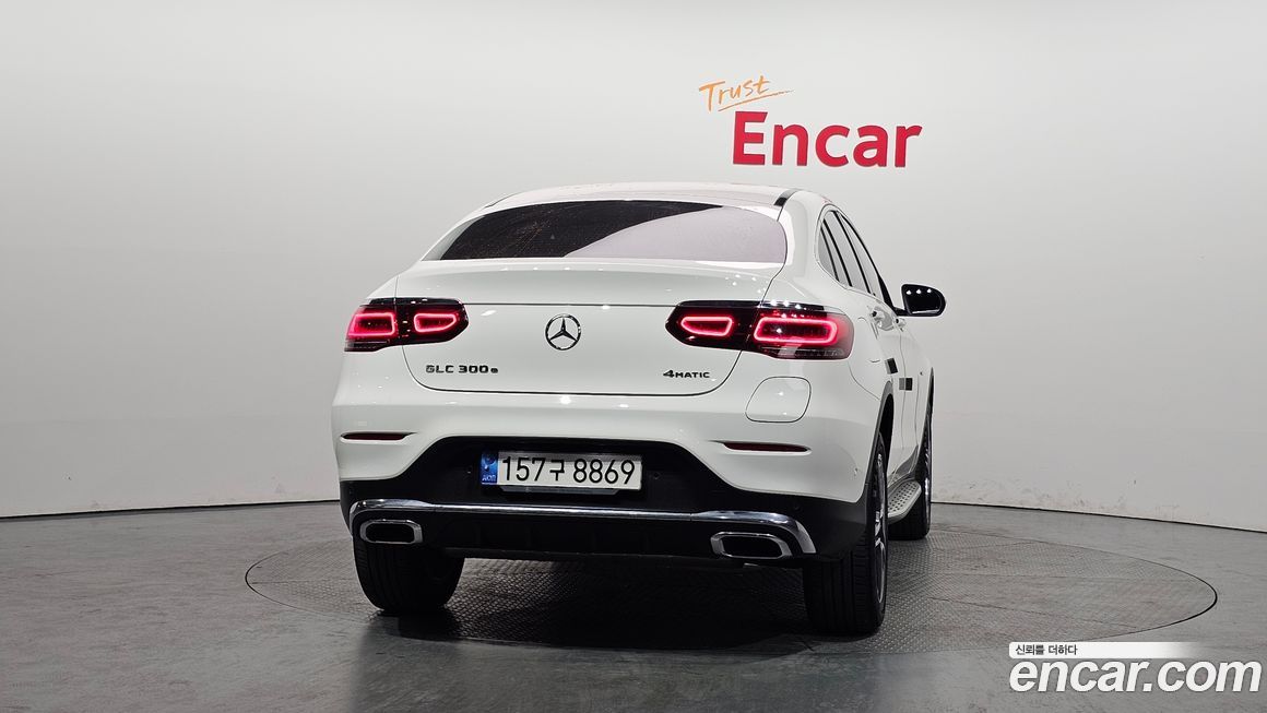 Mercedes-Benz GLC-Class 2021