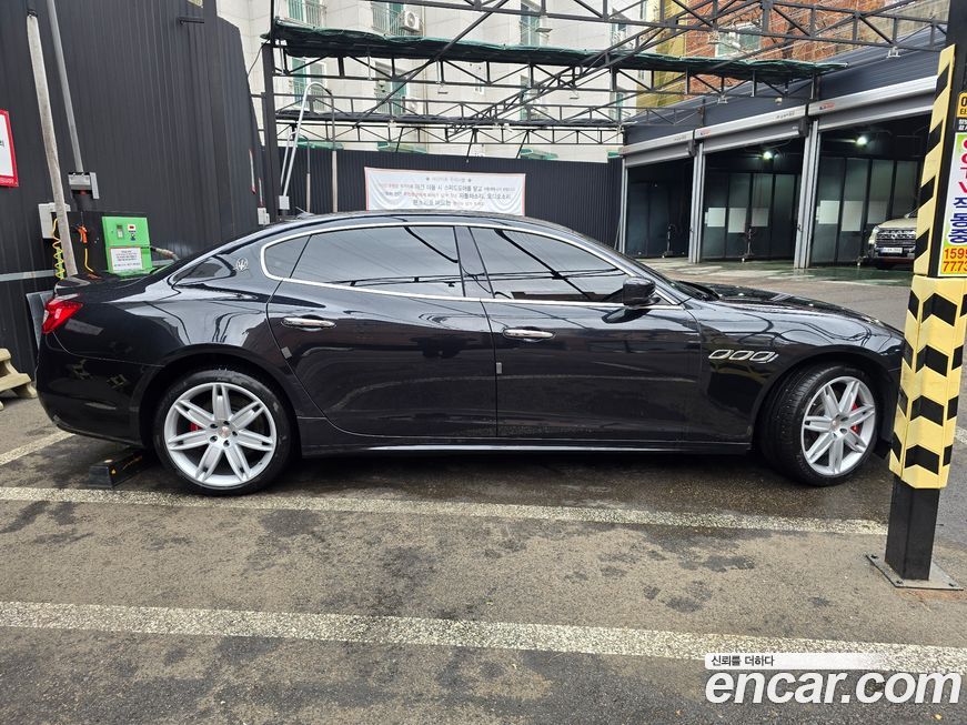Maserati Quattroporte 2015
