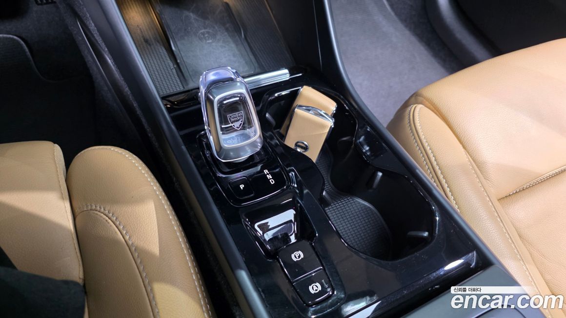 Volvo XC40 2020