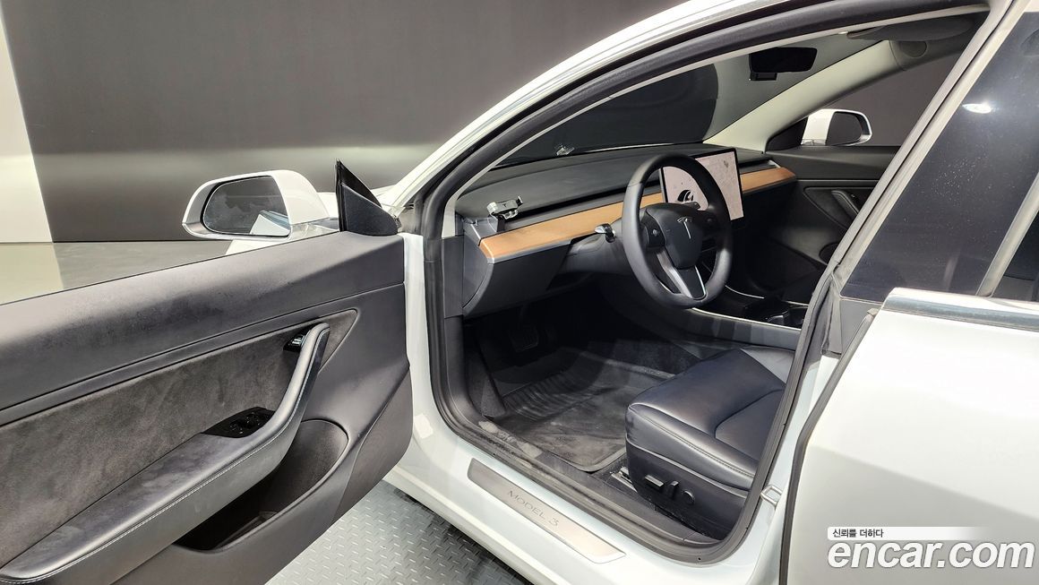 Tesla Model 3 2020