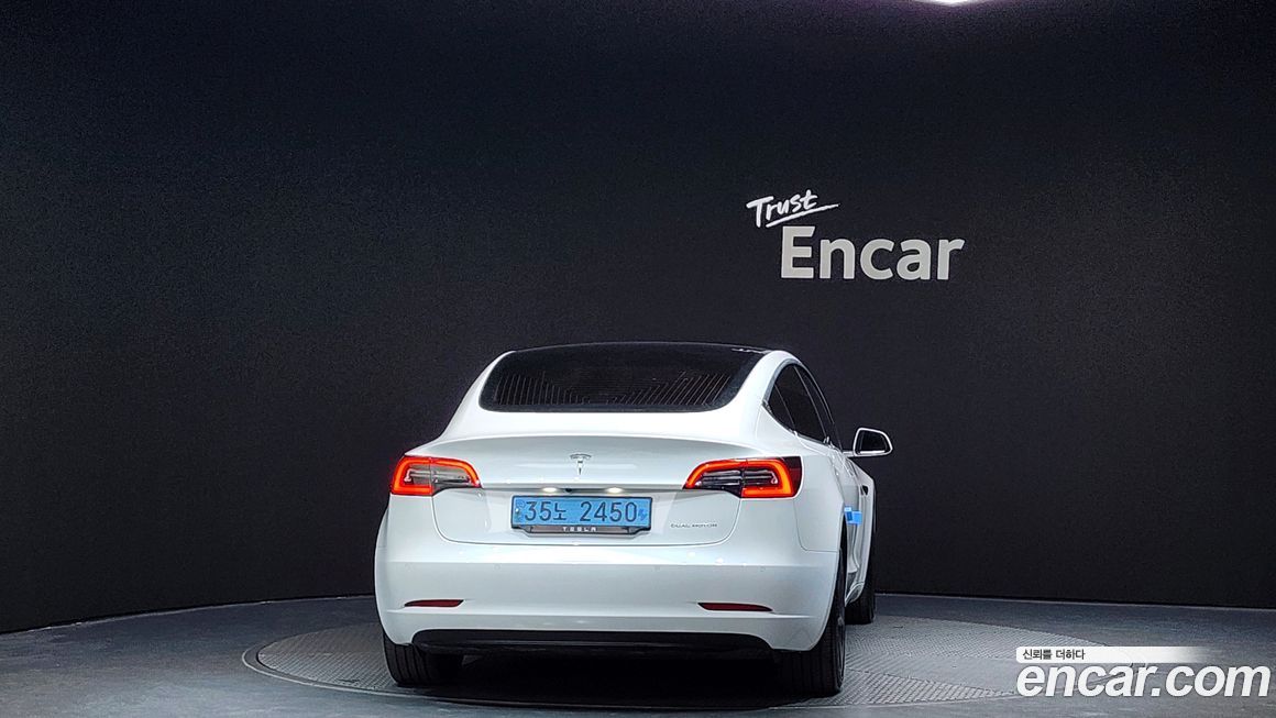 Tesla Model 3 2020