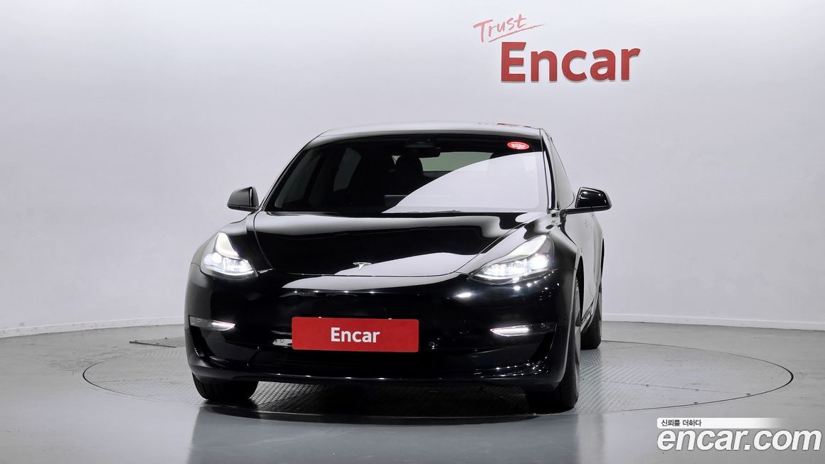 Tesla Model 3 2022