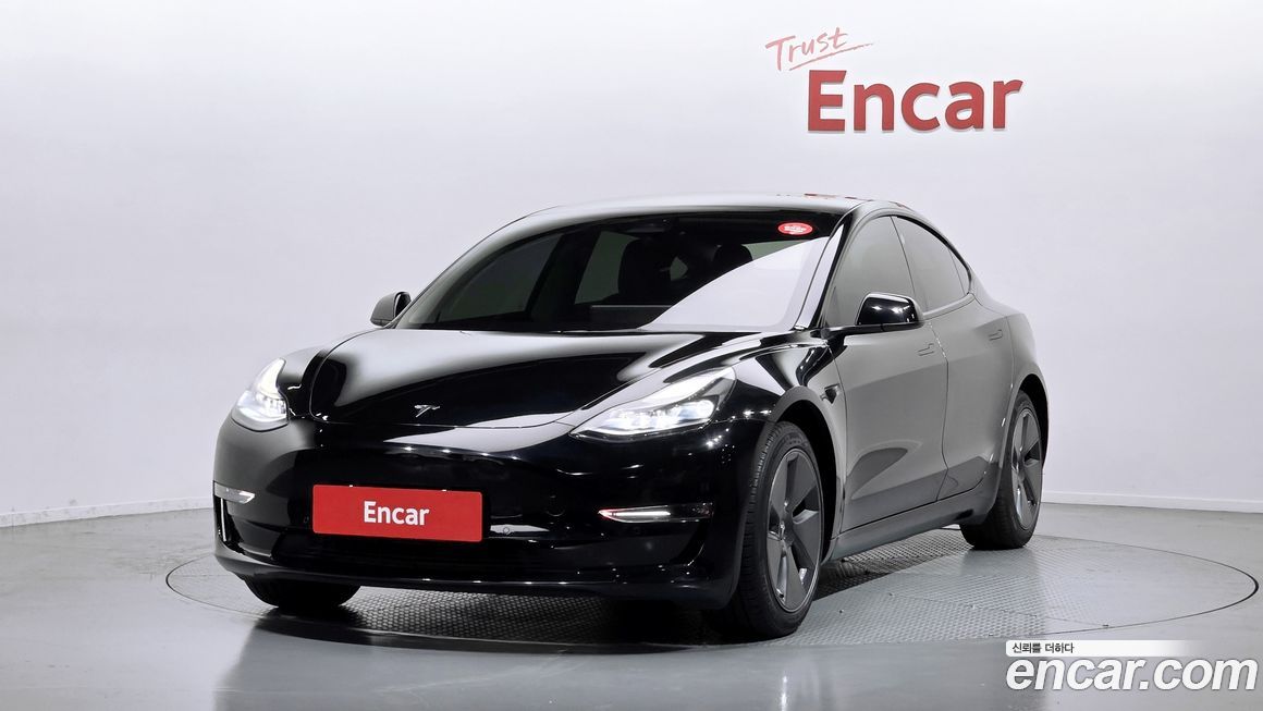 Tesla Model 3 2022