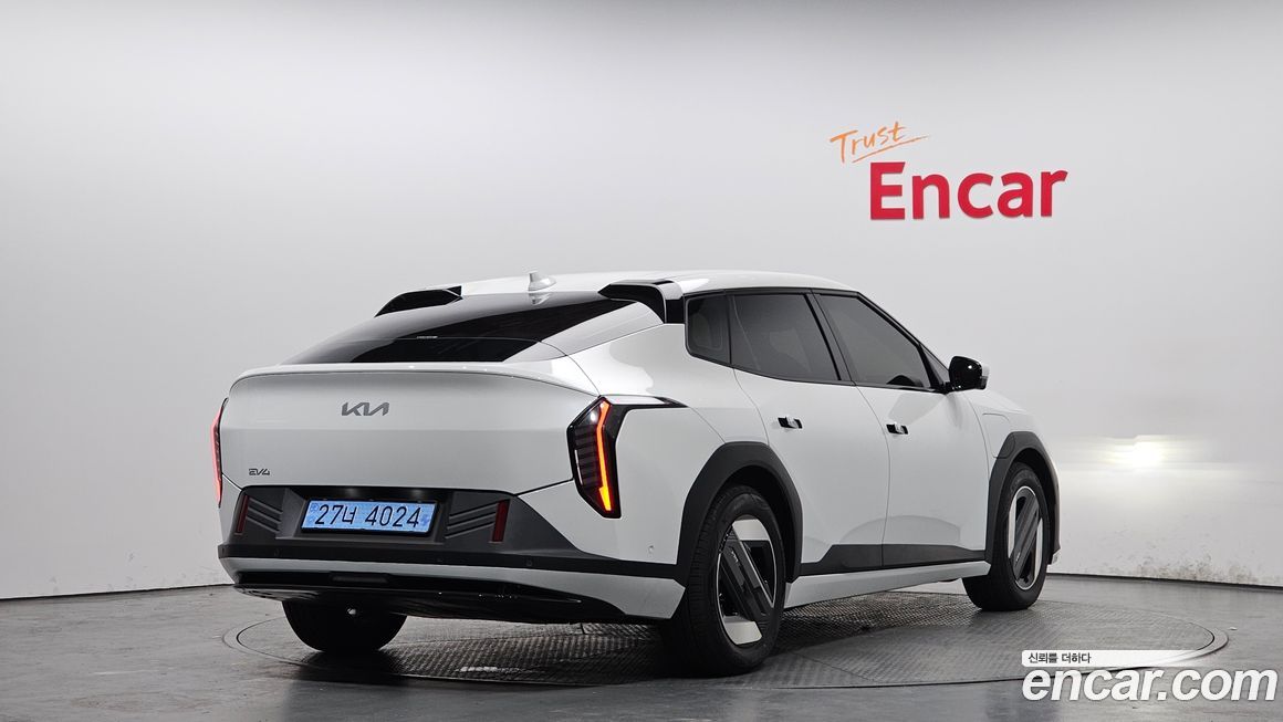 Kia EV4 2026