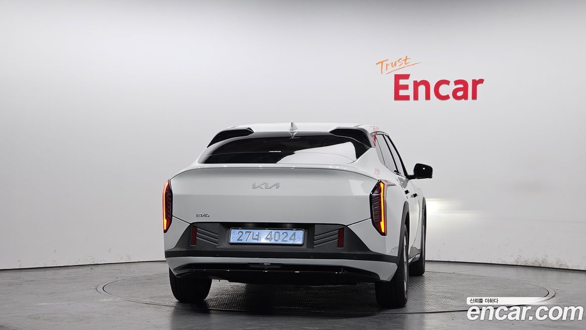 Kia EV4 2026