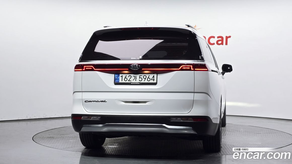 Kia Canival 2021