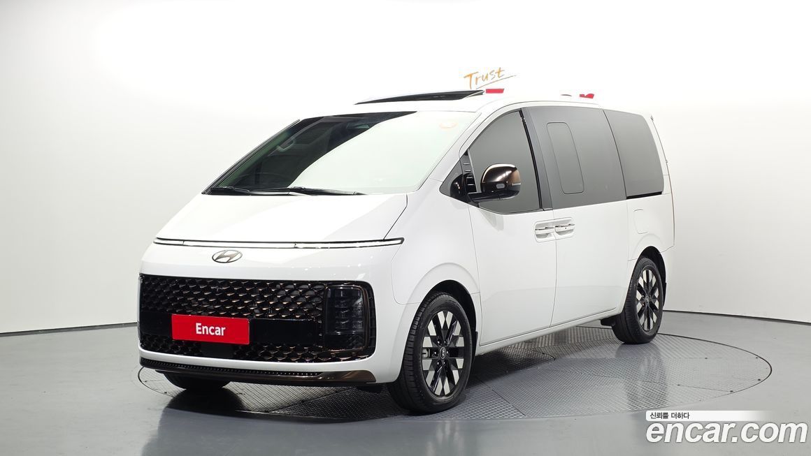 Hyundai Staria 2025