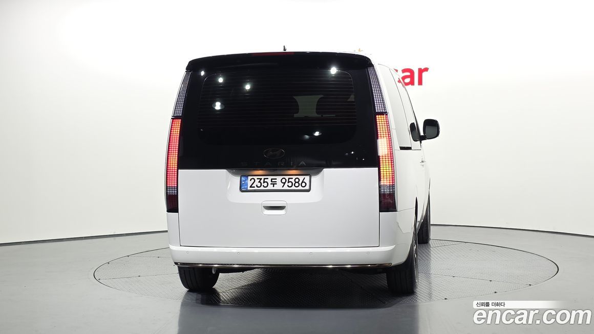 Hyundai Staria 2025