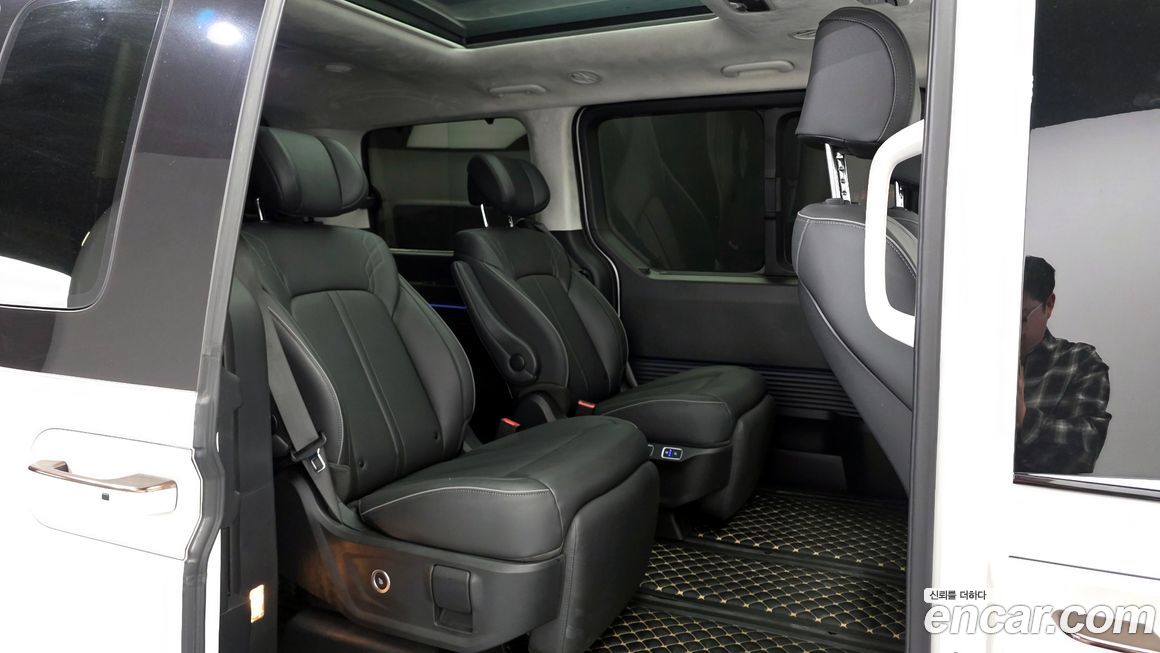 Hyundai Staria 2025
