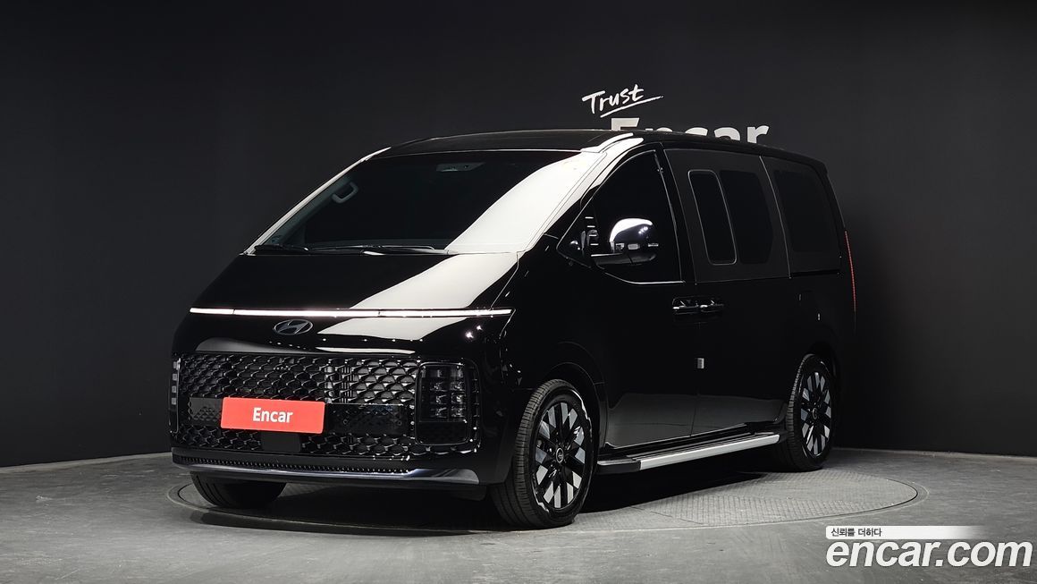 Hyundai Staria 2025