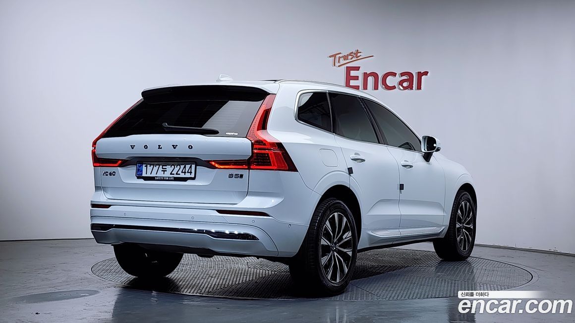 Volvo XC60 2024