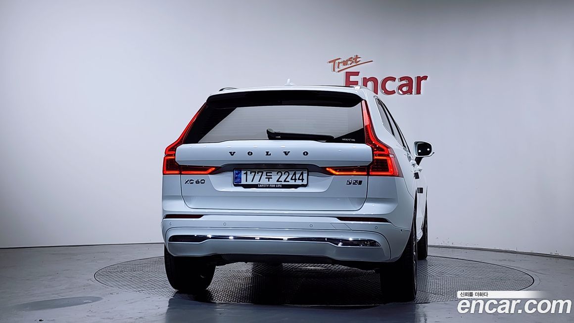 Volvo XC60 2024