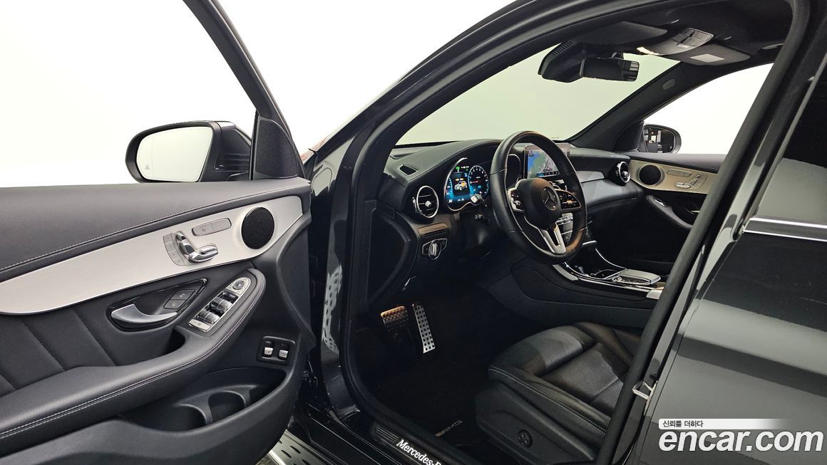 Mercedes-Benz GLC-Class 2022