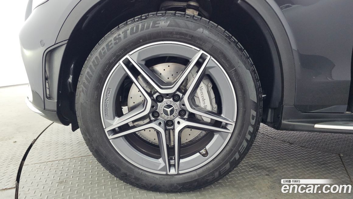 Mercedes-Benz GLC-Class 2022