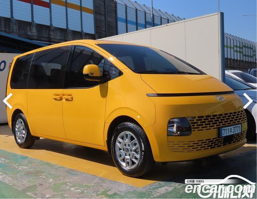 Hyundai Staria 2025