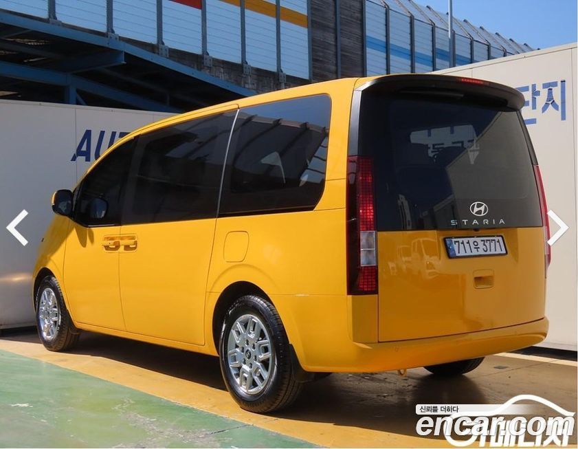 Hyundai Staria 2025