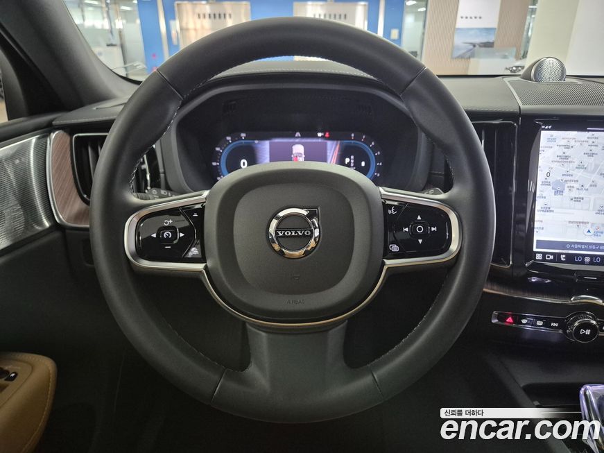 Volvo XC60 2023