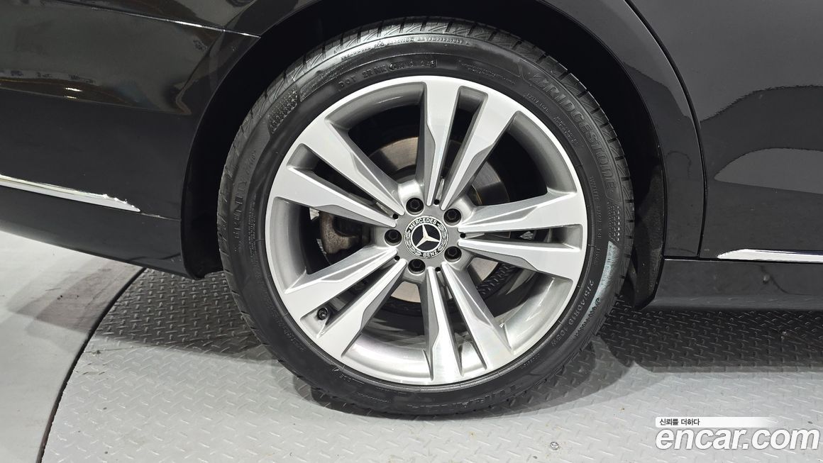 Mercedes-Benz S-Class 2018