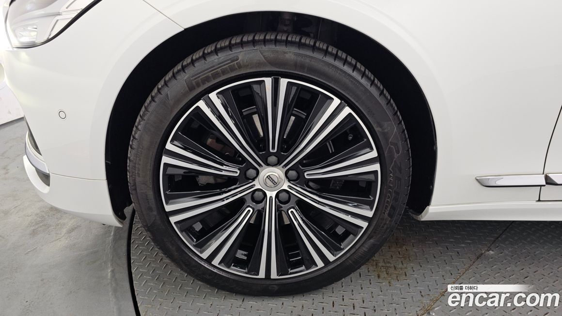 Volvo S90 2022