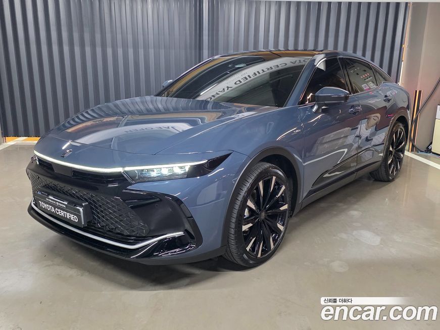 Toyota Crown 2025